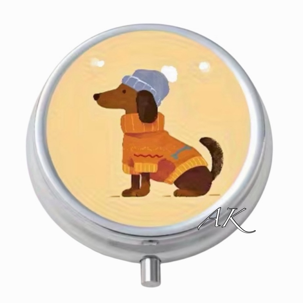 Dachshund Pill Box 🐾 Doxie Wiener